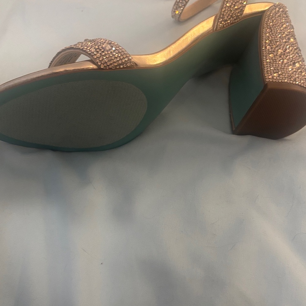 Betsey Johnson Gold and Teal Sandals 9.5 great for prom, wedding, formals - Picture 4 of 5